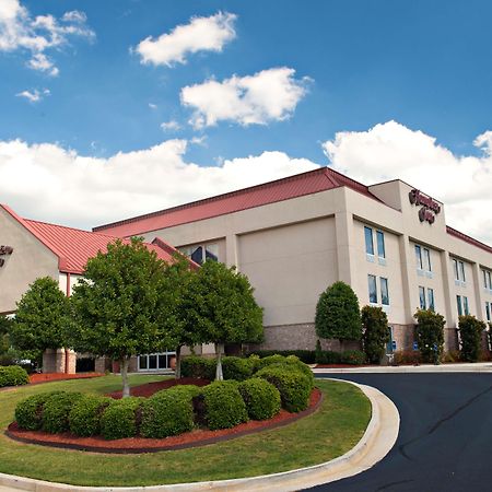 Hampton Inn Корнелія Екстер'єр фото